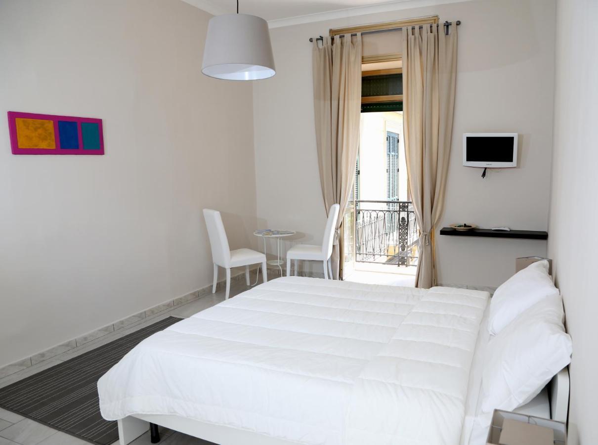 Appartamento City Center Napoli Ngoại thất bức ảnh